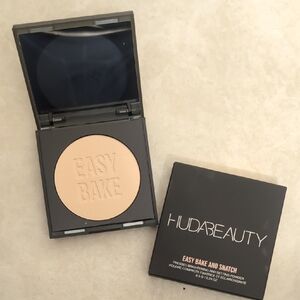 Brand New Unswatched Huda Beauty Easy Bake Pressed Setting Powder In Peach Pie